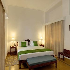 Awadh Room on laundry upto 5 pcs | on food beverages